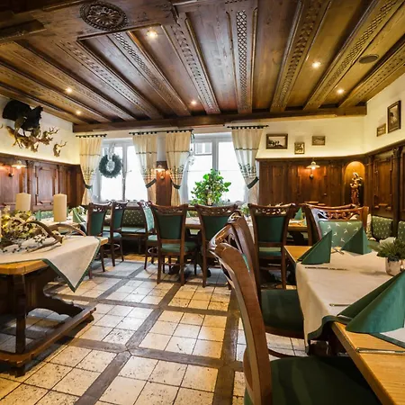 Schuetzenhof Und Alte Post Und Stadtsaal 3*